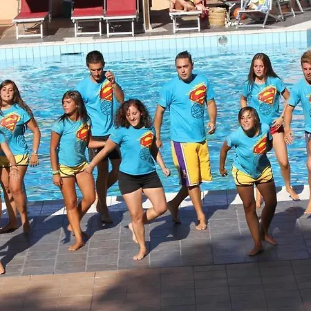 Club 3*