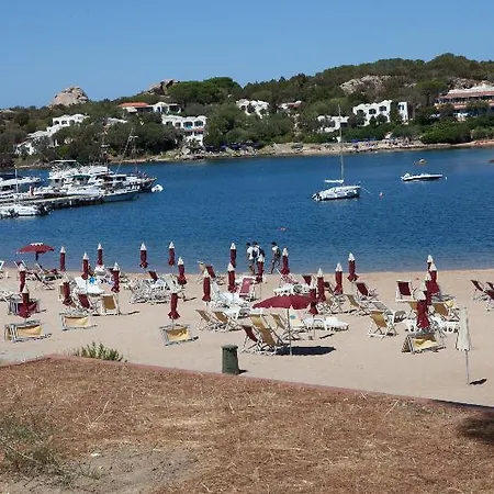 Club Hotel